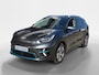 Kia Niro EV e-Niro ExecutiveLine 64 kWh | Navigatie | Warmtepomp | Schuifkanteldak | Trekhaak | Privacy Glass | Elektrische achterklep | Keyless Entry | Apple Car Play/Android Auto | 1e Eigenaar | Geventileerde en verwarmbare stoelen | Meest complete uitvoering | NL - Auto |