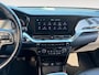 Kia Niro EV e-Niro ExecutiveLine 64 kWh | Navigatie | Warmtepomp | Schuifkanteldak | Trekhaak | Privacy Glass | Elektrische achterklep | Keyless Entry | Apple Car Play/Android Auto | 1e Eigenaar | Geventileerde en verwarmbare stoelen | Meest complete uitvoering | NL - Auto |