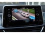 Volkswagen T-Roc 1.0 TSI Style 110PK / 81kW, Afneembare trekhaak, ErgoActive bestuurdersstoel met massagefunctie, lederen alcantara bekleding, navigatie, privacy glas, 2-zone climatronic, verwarmbare voorstoelen, lederen multifunctioneel stuurwiel, parkeersensoren voor en achter (pdc), draadloze telefoonlader, spraakbediening, draadloos Apple Carplay & Android Auto, elektrische lendesteun, adaptieve cruise control (acc), elektrisch verstel-, verwarm- en inklapbare buitenspiegels, navigatie, DAB+ etc.