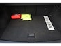 Volkswagen T-Roc 1.0 TSI Style 110PK / 81kW, Afneembare trekhaak, ErgoActive bestuurdersstoel met massagefunctie, lederen alcantara bekleding, navigatie, privacy glas, 2-zone climatronic, verwarmbare voorstoelen, lederen multifunctioneel stuurwiel, parkeersensoren voor en achter (pdc), draadloze telefoonlader, spraakbediening, draadloos Apple Carplay & Android Auto, elektrische lendesteun, adaptieve cruise control (acc), elektrisch verstel-, verwarm- en inklapbare buitenspiegels, navigatie, DAB+ etc.