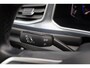 Volkswagen T-Roc 1.0 TSI Style 116PK / 81kW, Afneembare trekhaak, ErgoActive bestuurdersstoel, lederen alcantara bekleding, navigatie, privacy glas, 2-zone climatronic, verwarmbare voorstoelen, lederen multifunctioneel stuurwiel, parkeersensoren voor en achter (pdc), draadloze telefoonlader, spraakbediening, draadloos Apple Carplay & Android Auto, elektrische lendesteun, adaptieve cruise control (acc), elektrisch verstel-, verwarm- en inklapbare buitenspiegels, navigatie, DAB+ etc.