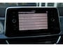 Volkswagen T-Roc 1.0 TSI Style 110PK / 81kW, Afneembare trekhaak, ErgoActive bestuurdersstoel met massagefunctie, lederen alcantara bekleding, navigatie, privacy glas, 2-zone climatronic, verwarmbare voorstoelen, lederen multifunctioneel stuurwiel, parkeersensoren voor en achter (pdc), draadloze telefoonlader, spraakbediening, draadloos Apple Carplay & Android Auto, elektrische lendesteun, adaptieve cruise control (acc), elektrisch verstel-, verwarm- en inklapbare buitenspiegels, navigatie, DAB+ etc.