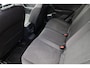 Volkswagen T-Roc 1.0 TSI Style 110PK / 81kW, Afneembare trekhaak, ErgoActive bestuurdersstoel met massagefunctie, lederen alcantara bekleding, navigatie, privacy glas, 2-zone climatronic, verwarmbare voorstoelen, lederen multifunctioneel stuurwiel, parkeersensoren voor en achter (pdc), draadloze telefoonlader, spraakbediening, draadloos Apple Carplay & Android Auto, elektrische lendesteun, adaptieve cruise control (acc), elektrisch verstel-, verwarm- en inklapbare buitenspiegels, navigatie, DAB+ etc.