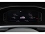 Volkswagen T-Roc 1.0 TSI Style 116PK / 81kW, Afneembare trekhaak, ErgoActive bestuurdersstoel, lederen alcantara bekleding, navigatie, privacy glas, 2-zone climatronic, verwarmbare voorstoelen, lederen multifunctioneel stuurwiel, parkeersensoren voor en achter (pdc), draadloze telefoonlader, spraakbediening, draadloos Apple Carplay & Android Auto, elektrische lendesteun, adaptieve cruise control (acc), elektrisch verstel-, verwarm- en inklapbare buitenspiegels, navigatie, DAB+ etc.
