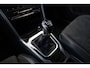 Volkswagen T-Roc 1.0 TSI Style 110PK / 81kW, Afneembare trekhaak, ErgoActive bestuurdersstoel met massagefunctie, lederen alcantara bekleding, navigatie, privacy glas, 2-zone climatronic, verwarmbare voorstoelen, lederen multifunctioneel stuurwiel, parkeersensoren voor en achter (pdc), draadloze telefoonlader, spraakbediening, draadloos Apple Carplay & Android Auto, elektrische lendesteun, adaptieve cruise control (acc), elektrisch verstel-, verwarm- en inklapbare buitenspiegels, navigatie, DAB+ etc.