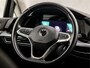 Volkswagen Golf 1.0 TSI Sportline (APPLE CARPLAY, GROOT NAVI, SFEERVERLICHTING, KEYLESS, GETINT GLAS, SPORTSTOELEN, PARKEERSENSOREN, LM VELGEN, ADAPTIVE CRUISE, NIEUWSTAAT)