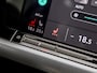 Volkswagen Golf 1.0 TSI Sportline (APPLE CARPLAY, GROOT NAVI, SFEERVERLICHTING, KEYLESS, GETINT GLAS, SPORTSTOELEN, PARKEERSENSOREN, LM VELGEN, ADAPTIVE CRUISE, NIEUWSTAAT)
