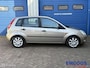 Ford Fiesta 1.6-16V Ghia * Airco * Automaat * 5 deurs *