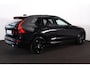 Volvo XC60 T6 Recharge AWD Plus Black Edition - Luchtvering - Panorama/schuifdak - IntelliSafe Assist & Surround - 360º Camera - Harman/Kardon audio - Adaptieve LED koplampen - Verwarmde voorstoelen, stuur & achterbank - Parkeersensoren voor & achter - Elektr. bedienb. voorstoelen met geheugen - Head up display - Draadloze tel. lader - Extra getint glas - Inklapbare trekhaak - 21' LMV