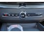 Volvo XC60 T6 Recharge AWD Plus Black Edition - Luchtvering - Panorama/schuifdak - IntelliSafe Assist & Surround - 360º Camera - Harman/Kardon audio - Adaptieve LED koplampen - Verwarmde voorstoelen, stuur & achterbank - Parkeersensoren voor & achter - Elektr. bedienb. voorstoelen met geheugen - Head up display - Draadloze tel. lader - Extra getint glas - Inklapbare trekhaak - 21' LMV