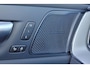 Volvo XC60 T6 Recharge AWD Plus Black Edition - Luchtvering - Panorama/schuifdak - IntelliSafe Assist & Surround - 360º Camera - Harman/Kardon audio - Adaptieve LED koplampen - Verwarmde voorstoelen, stuur & achterbank - Parkeersensoren voor & achter - Elektr. bedienb. voorstoelen met geheugen - Head up display - Draadloze tel. lader - Extra getint glas - Inklapbare trekhaak - 21' LMV