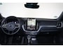 Volvo XC60 T6 Recharge AWD Plus Black Edition - Luchtvering - Panorama/schuifdak - IntelliSafe Assist & Surround - 360º Camera - Harman/Kardon audio - Adaptieve LED koplampen - Verwarmde voorstoelen, stuur & achterbank - Parkeersensoren voor & achter - Elektr. bedienb. voorstoelen met geheugen - Head up display - Draadloze tel. lader - Extra getint glas - Inklapbare trekhaak - 21' LMV