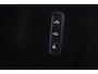 Volvo XC60 T6 Recharge AWD Plus Black Edition - Luchtvering - Panorama/schuifdak - IntelliSafe Assist & Surround - 360º Camera - Harman/Kardon audio - Adaptieve LED koplampen - Verwarmde voorstoelen, stuur & achterbank - Parkeersensoren voor & achter - Elektr. bedienb. voorstoelen met geheugen - Head up display - Draadloze tel. lader - Extra getint glas - Inklapbare trekhaak - 21' LMV