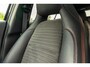 Mercedes-Benz GLA 180 Business Solution AMG Night Upgrade I Trekhaak I Cruise I Navigatie I 19 Inch I Led I Camera