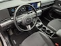 Hyundai Kona 1.6 GDI HEV Comfort Smart Automaat / Fabrieksgarantie tot 1-2030 / Stuur- & Stoel verwarming / Achteruitrijcamera / Apple Carplay Android Auto / Keyless Entry/Start / Adaptief cruise control / Draadloze telefoon lader / Climate control /
