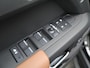 Land Rover Defender P300e X-dynamic SE | URBAN uitgevoerd | 22" |Koelkast | Custom Leder |