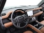 Land Rover Defender P300e X-dynamic SE | URBAN uitgevoerd | 22" |Koelkast | Custom Leder |