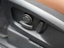 Land Rover Defender P300e X-dynamic SE | URBAN uitgevoerd | 22" |Koelkast | Custom Leder |