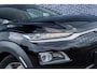 Hyundai Kona Electric EV Limited 64 kWh | Warmtepomp | Achterutirijcamera | Parkeersensoren | Stoelverwarming | Stoelventilatie | Head-up Display | Navigatie | Apple Carplay | Android Auto | Cruise Control Adaptief
