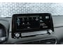 Hyundai Kona Electric EV Limited 64 kWh | Warmtepomp | Achterutirijcamera | Parkeersensoren | Stoelverwarming | Stoelventilatie | Head-up Display | Navigatie | Apple Carplay | Android Auto | Cruise Control Adaptief