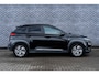 Hyundai Kona Electric EV Limited 64 kWh | Warmtepomp | Achterutirijcamera | Parkeersensoren | Stoelverwarming | Stoelventilatie | Head-up Display | Navigatie | Apple Carplay | Android Auto | Cruise Control Adaptief