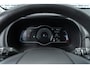 Hyundai Kona Electric EV Limited 64 kWh | Warmtepomp | Achterutirijcamera | Parkeersensoren | Stoelverwarming | Stoelventilatie | Head-up Display | Navigatie | Apple Carplay | Android Auto | Cruise Control Adaptief