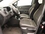 Renault Captur TCe 150 EDC Automaat Intens | Easy Life Pack = Parkeersensoren rondom met achteruitrijcamera en semi-automatisch inparkeren | R-Link navigatie | Climate control | 17" Lichtmetalen velgen | Allseasonbanden |