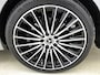 Mercedes-Benz C-klasse 300 e Business Solution AMG | Nightpakket | Comfortpakket Plus | Middenconsole metaalstructuur | Trekhaak | Panoramaschuifdak | 360° camera | Smartphone-integratie | Sfeerverlichting | Sierdelen metaalstructuur |