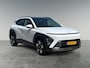 Hyundai Kona Premium Sky 1.6 GDI HEV 141pk | SCHUIF/KANTELDAK | FULL LED | PREMIUM LEDER | ADAPTIVE CRUISE | 360° CAMERA | STOELVERW. + KOELING |