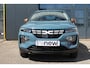 Dacia Spring Extreme 65 PK 27 kWh | Snellader 30 KW | camera achter | Apple car play | State Blue | NAVI