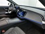 Mercedes-Benz E-klasse 300 e Business Solution AMG | Comfortpakket Plus | Winterpakket | Nightpakket | Parkeerpakket met 360°-camera | Trekhaak | Panoramaschuifdak | GUARD 360° | Sierelementen in zwart essenhout |