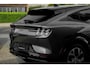 Ford Mustang Mach-E Extended Premium AWD 98 kWh 351pk | Panoramadak | 1.500kg Trekgewicht