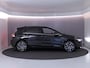Volkswagen Golf 1.5 eHybrid Style Edition | Private lease vanaf €637 | 204 pk Automaat (DSG) | Verlengde garantie | Navigatie via App | Parkeersensoren (Park assist) | Achteruitrijcamera | Stoelverwarming |