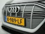 Audi E-tron 55 quattro Business edition 95 kWh | Afneembare trekhaak | Appconnect | Achteruitrij camera | Navigatie | Wifi | Parkeesensoren voor en achter | Electr.bedienbare voorstoelen | Bestuurdersstoel met geheugen | Bluetooth |