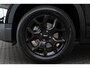 Jeep Avenger 1.2 e-Hybrid Black Edition | Schuif-Kantel Dak | Navigatie | Camera | Keyless | Elektrische Achterklep | Adaptive Cruise Controle |