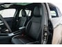Jeep Avenger 1.2 e-Hybrid Black Edition | Schuif-Kantel Dak | Navigatie | Camera | Keyless | Elektrische Achterklep | Adaptive Cruise Controle |