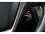 Toyota Avensis 1.8 VVTi Dynamic Business | Trekhaak | Alcantara Bekleding | Licht en Regensensor | Keyless Entry | Stoelverwarming |