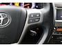 Toyota Avensis 1.8 VVTi Dynamic Business | Trekhaak | Alcantara Bekleding | Licht en Regensensor | Keyless Entry | Stoelverwarming |