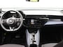 Alfa Romeo Junior Elettrica 54 kWh | Apple Carplay / Android Auto | Parkeersensoren achter | Adaptieve Cruise Control | Accu 97%