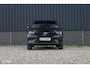Volvo XC40 Recharge Plus 70 kWh | Zwenkbare trekhaak | Adaptieve cruise | Blis | Leder/stof |