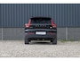 Volvo XC40 Recharge Plus 70 kWh | Zwenkbare trekhaak | Adaptieve cruise | Blis | Leder/stof |