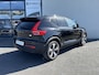 Volvo XC40 Recharge Plus 70 kWh | Zwenkbare trekhaak | Adaptieve cruise | Blis | Leder/stof |