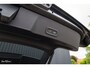 Volvo XC40 Recharge Plus 70 kWh | Zwenkbare trekhaak | Adaptieve cruise | Blis | Leder/stof |