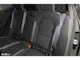 Volvo XC40 Recharge Plus 70 kWh | Zwenkbare trekhaak | Adaptieve cruise | Blis | Leder/stof |