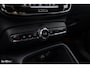 Volvo XC40 Recharge Plus 70 kWh | Zwenkbare trekhaak | Adaptieve cruise | Blis | Leder/stof |