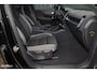 Volvo XC40 Recharge Plus 70 kWh | Zwenkbare trekhaak | Adaptieve cruise | Blis | Leder/stof |