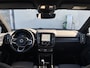 Volvo XC40 Recharge Plus 70 kWh | Zwenkbare trekhaak | Adaptieve cruise | Blis | Leder/stof |