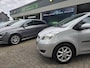 Toyota Yaris 1.3 VVTi Aspiration | 2E EIGENAAR | 12MND GARANTIE | AIRCO | ELEC RAMEN | LMV | NW APK |