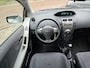 Toyota Yaris 1.3 VVTi Aspiration | 2E EIGENAAR | 12MND GARANTIE | AIRCO | ELEC RAMEN | LMV | NW APK |