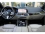 BMW X5 xDrive40i | High Executive | M Sportpakket | Panoramadak | 22" LM Velgen | Dubbel Luchtvering | Laserlight | Harman Kardon | Driving Ass. Pro | Trekhaak | Head-Up Display | Active Steering | Soft Close | Clarity Glass |